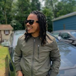 Meet your Posher, Taylor